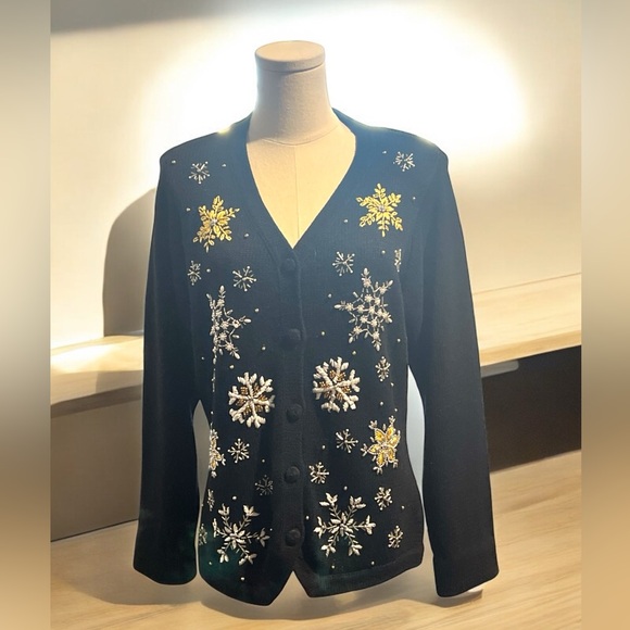 Vintage Victoria Jones Holiday Black Cardigan Sweater Size Small. - Picture 4 of 7